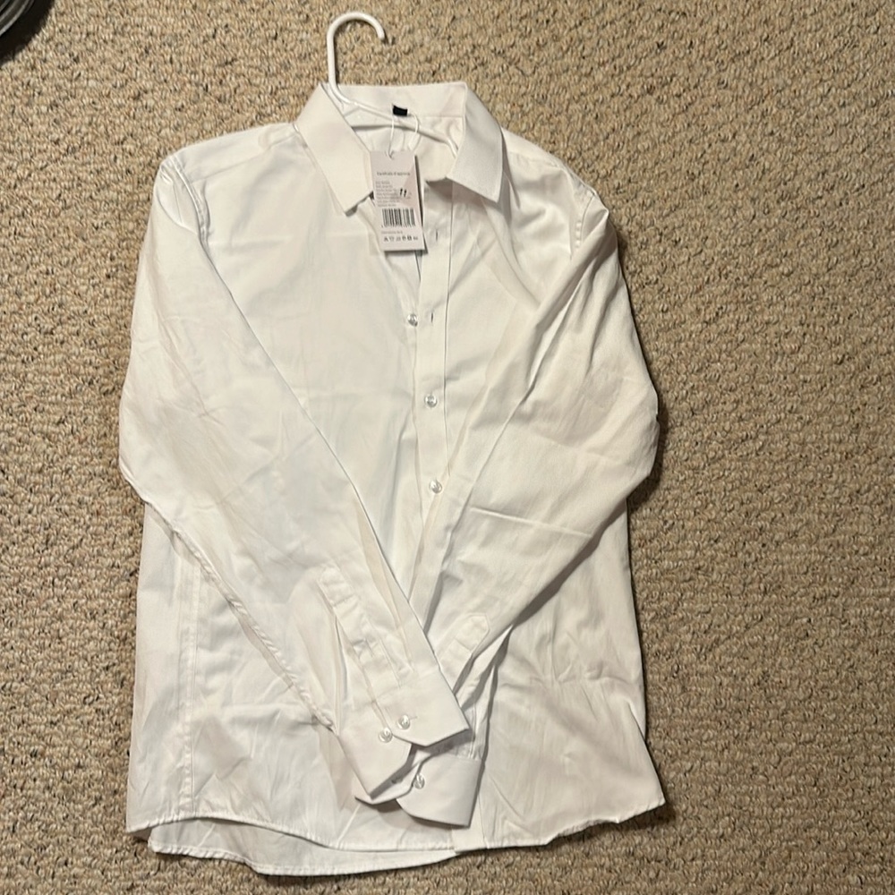Beninos Dress Shirt. Size Men’s Small
